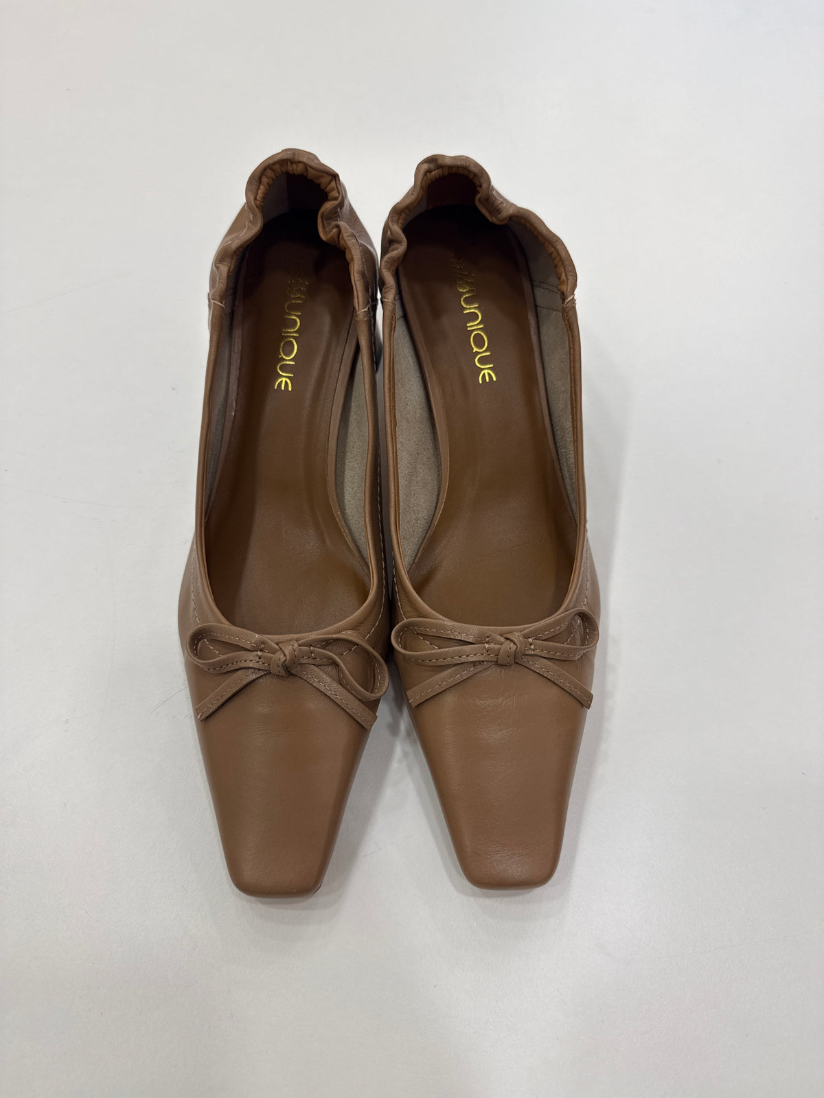 Ballerina con tacco color cuoio
